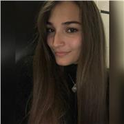 Insegnante di inglese, laureanda in legge internazionale